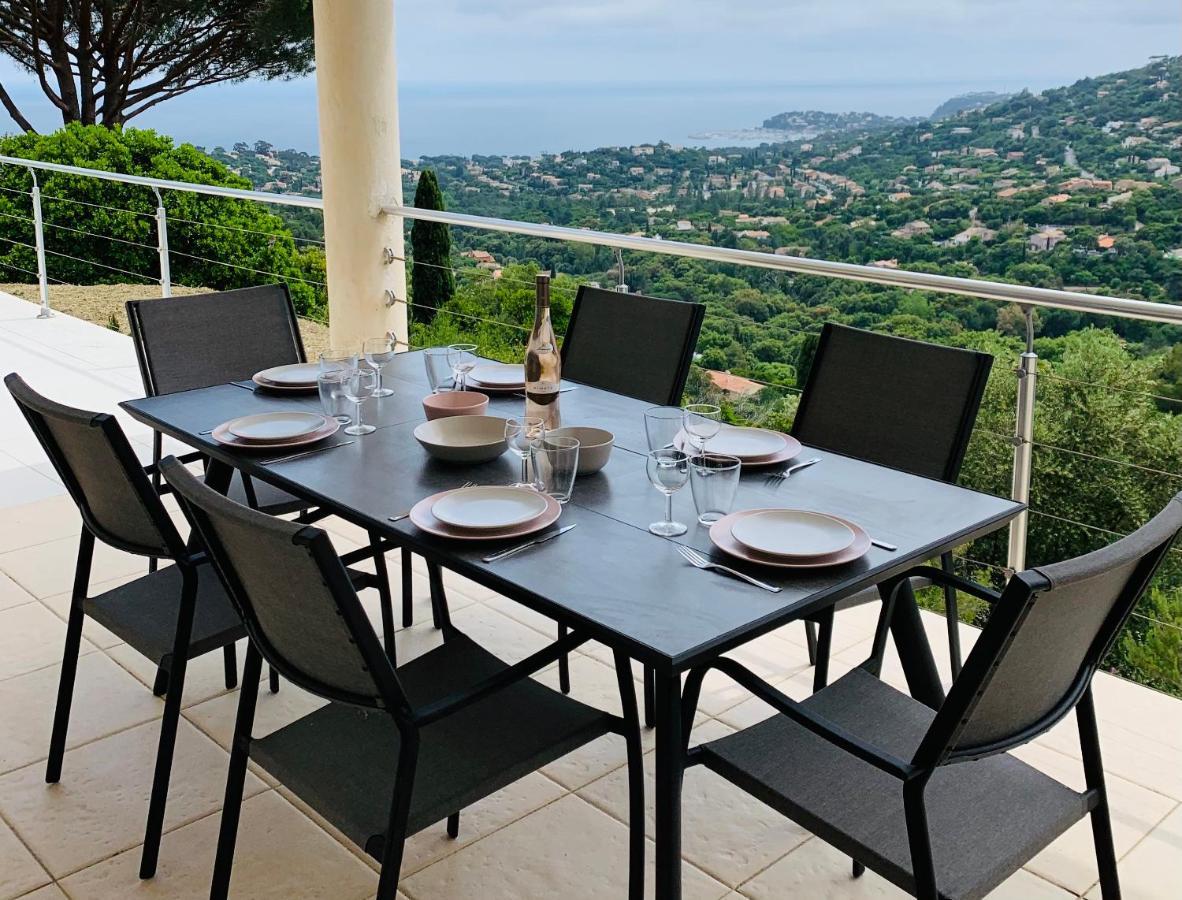 Maison Avec Vue Panoramique Cavalaire-sur-Mer Exterior photo